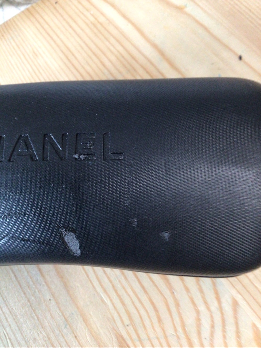 CHANEL Black Embossed Hard Sunglasses Case - Picture 6 of 6